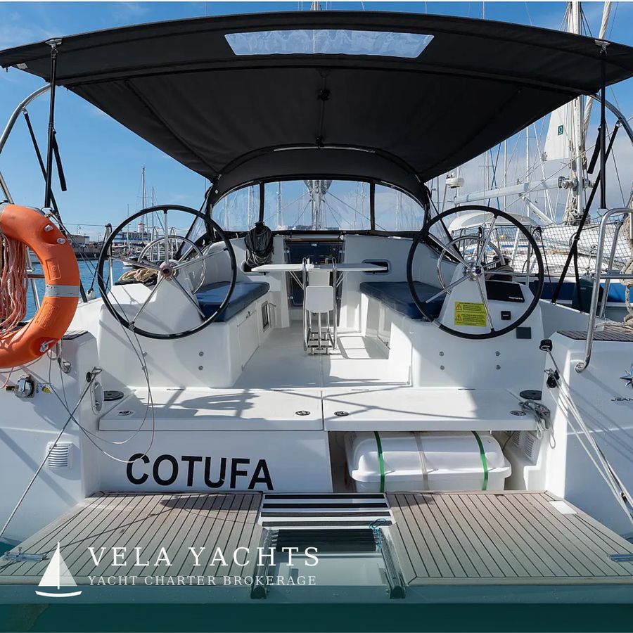 Cotufa — Jeanneau Sun Odyssey 380 yacht charter, La Lonja Marina, Palma de Mallorca, Spain