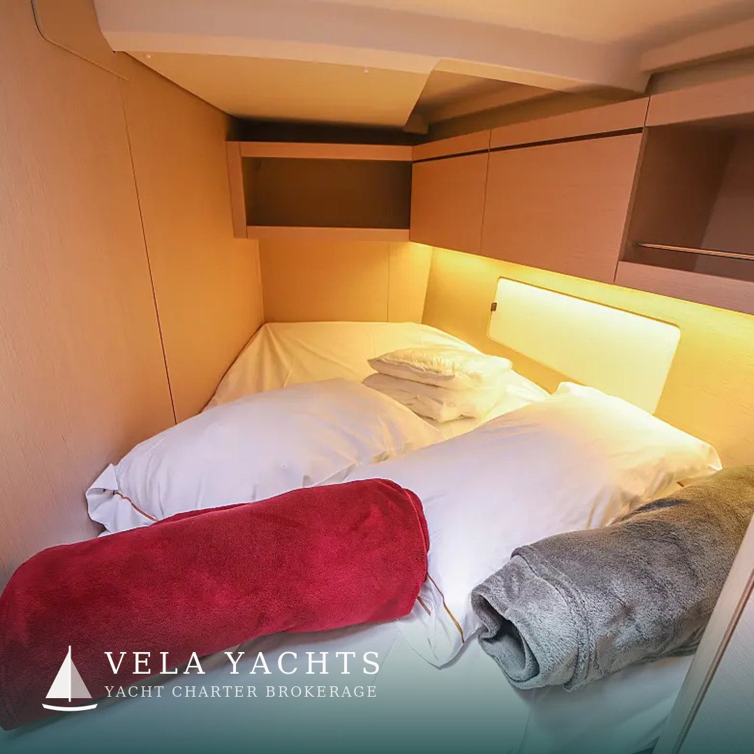 Eirene — Beneteau Oceanis 46.1 yacht charter, Marina di Olbia, Sardinia, Italy (photo 15)