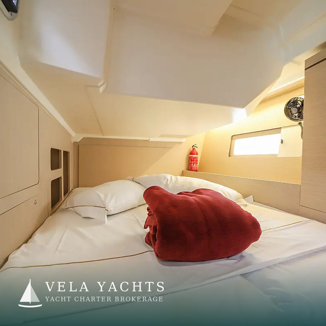 Eirene — Beneteau Oceanis 46.1 yacht charter, Marina di Olbia, Sardinia, Italy (photo 18)